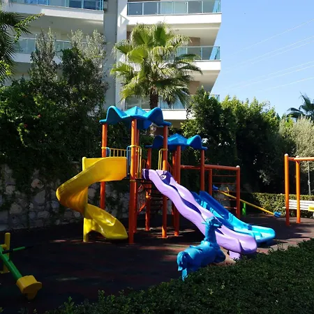 Crown City Apartament Alanya